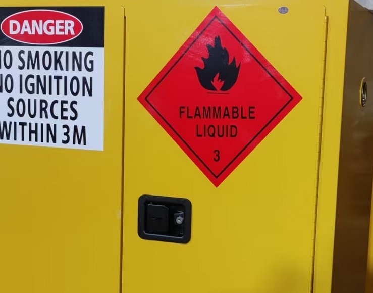 최신 회사 블로그 호주로 산업 안전 보관 장비 배송: EN 및 VDMA 규정을 준수하는 표준화된 배송